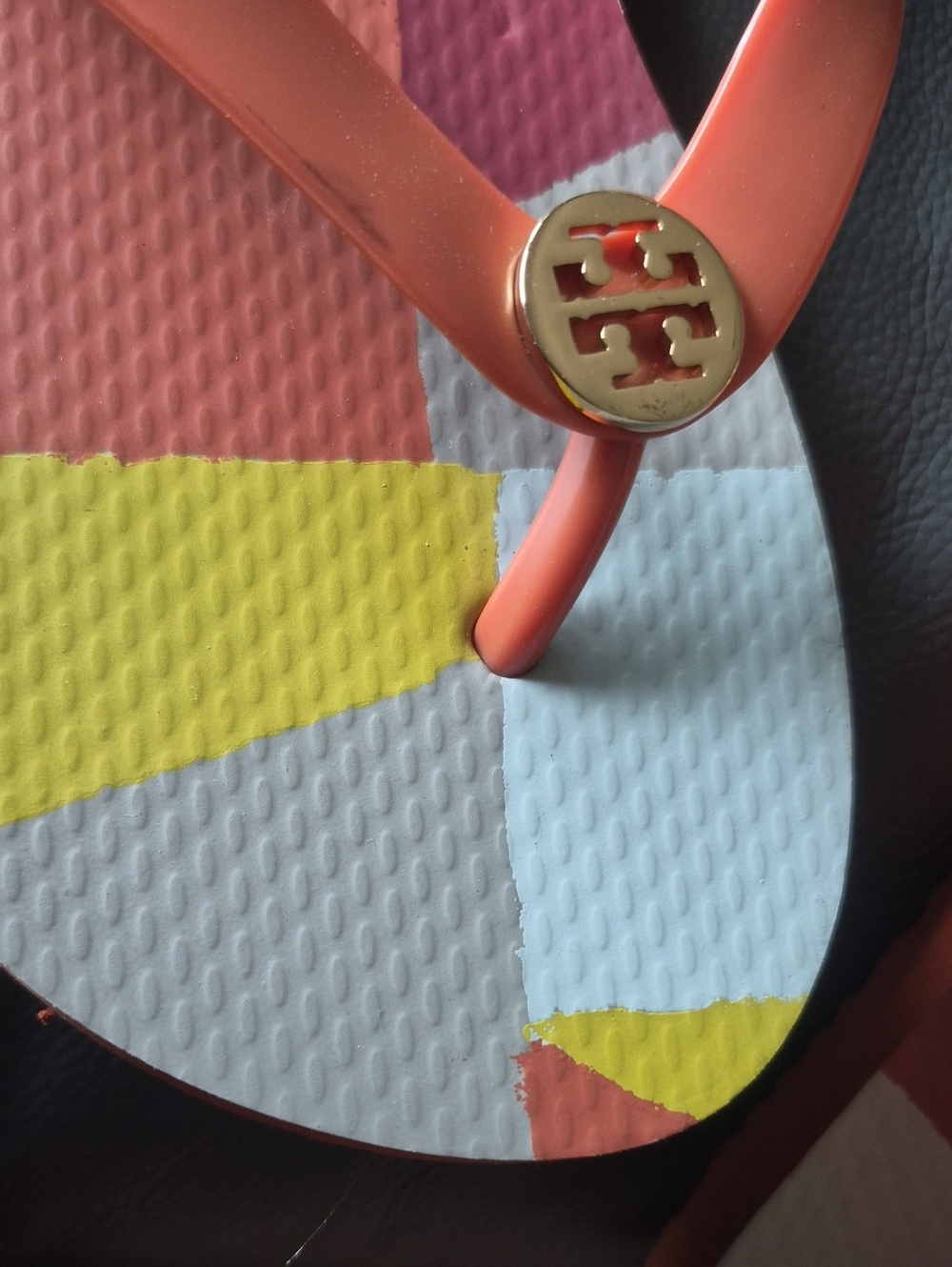 Tory Burch Coral Strap Check Print Size 8 Flip Flops - Picture 3 of 5